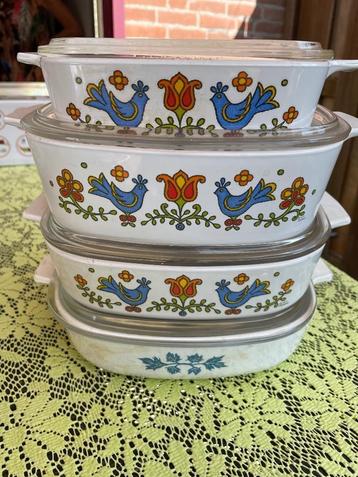 Pyrex Country Festival Blue Birds oven schalen circa 1975 beschikbaar voor biedingen