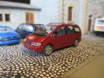 1995 - 2010 Volkswagen Sharan I - Rietze metallic-rood, Hobby en Vrije tijd, Modelauto's | 1:87, Ophalen of Verzenden, Zo goed als nieuw