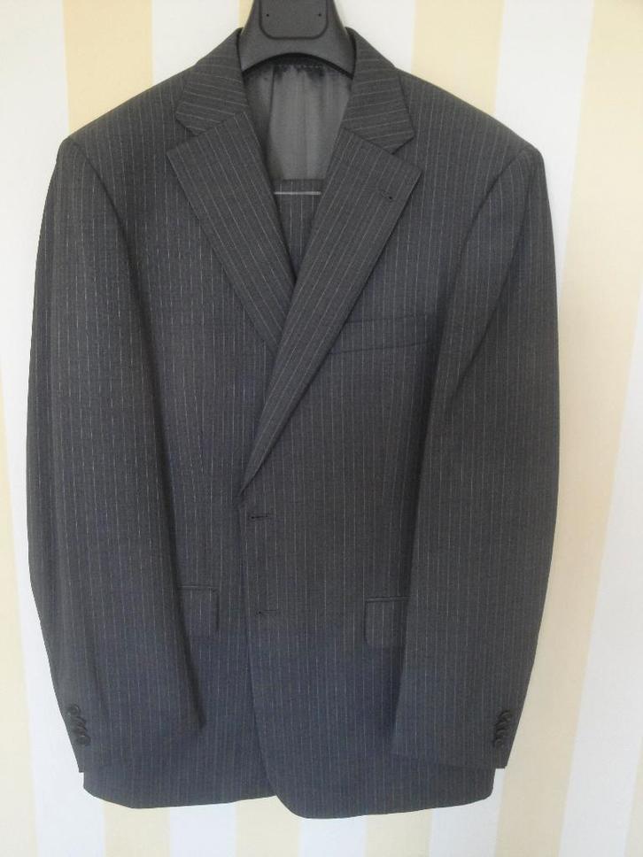 Kostuum VAN GILS mt. 52, Kleding | Heren, Kostuums en Colberts, Zo goed als nieuw, Maat 52/54 (L), Grijs, Ophalen of Verzenden