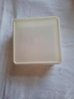 Tupperware doos met Deksel, Ophalen of Verzenden, Gebruikt, Crème, Bus of Trommel