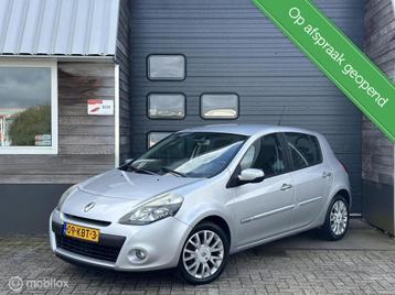 Renault Clio 1.2 TCe Sélection Business Sport| Trekhaak|Cru beschikbaar voor biedingen