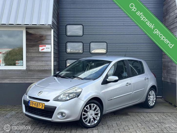Renault Clio 1.2 TCe Sélection Business Sport| Trekhaak|Cru, Auto's, Renault, Bedrijf, Te koop, Clio, ABS, Airbags, Airconditioning