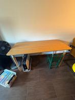 Hilver bureau IKEA, Huis en Inrichting, Bureaus, Ophalen of Verzenden, Gebruikt, Bureau