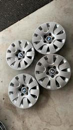 4 wieldoppen BMW 17 inch, Ophalen of Verzenden, Zo goed als nieuw