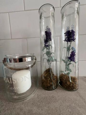 Decoratieve Set: Kaars, Bloemen, Pot beschikbaar voor biedingen
