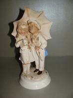 Beeld 2 kinderen samen onder de paraplu (vijftiger jaren), Ophalen of Verzenden