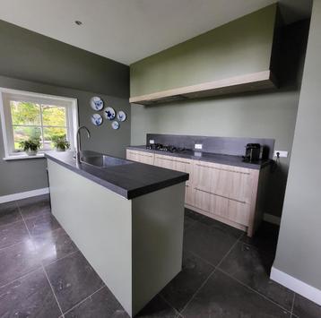 stoere, robuuste leefkeuken beschikbaar voor biedingen