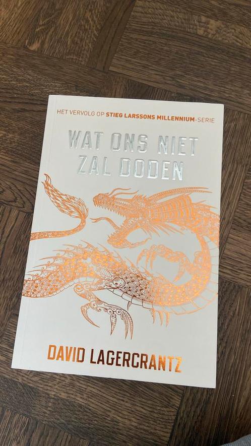 David Lagercrantz - Wat ons niet zal doden, Boeken, Thrillers, Zo goed als nieuw, Nederland, Ophalen of Verzenden
