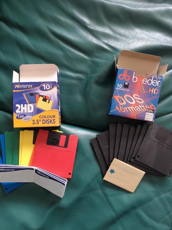 17 st 3.5" Floppy Disks -Memorex & DB Boeder nw in open doos, Computers en Software, Vintage Computers, Ophalen of Verzenden