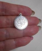 Zilveren vintage OHM hanger nr.468, Verzenden, Zo goed als nieuw, Kruis of Symbool, Zilver