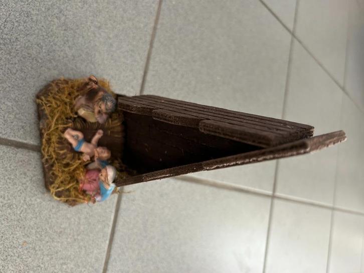 Kerststal klein met Maria, Jozef en kindje Jezus, Diversen, Kerst, Zo goed als nieuw, Ophalen of Verzenden