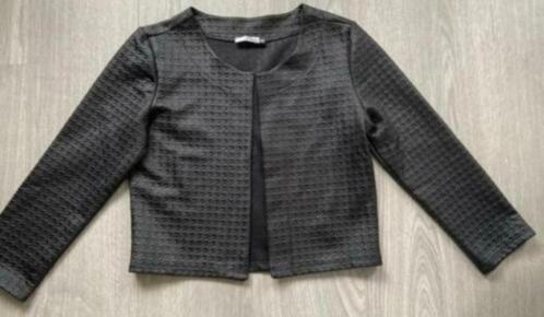NIEUW Heel mooi kort zwart wafeltjes jasje , maatje M 38, Kleding | Dames, Jasjes, Kostuums en Pakken, Nieuw, Jasje, Maat 38/40 (M)