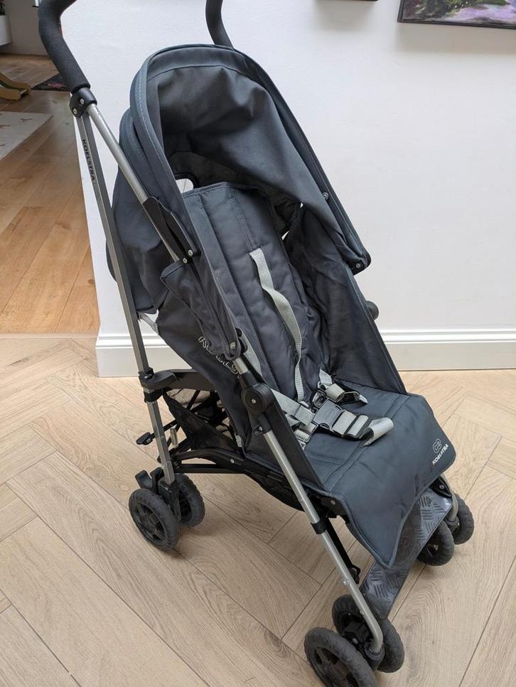 Koelstra Limbo donkergrijze buggy, Kinderen en Baby's, Buggy's, Gebruikt, Koelstra, Verstelbare rugleuning, Zonnekap, Ophalen