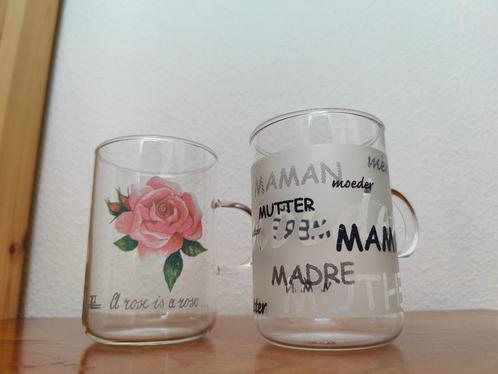 Twee theeglazen, Huis en Inrichting, Keuken | Servies, Zo goed als nieuw, Glas of Glazen, Overige stijlen, Glas, Verzenden