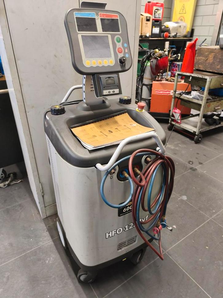 Airco Service Station Ariazone 6001 HFO-1234yf, Auto-onderdelen, Airco en Verwarming, Universele onderdelen, Gebruikt, Ophalen of Verzenden