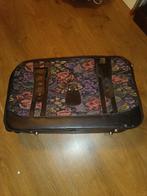 2 vintage koffers gebloemd, Gebruikt, Zacht kunststof, 35 tot 45 cm, Ophalen