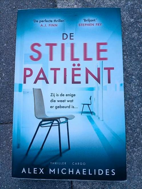 Alex Michaelides - De stille patiënt, Boeken, Thrillers, Zo goed als nieuw, Nederland, Ophalen of Verzenden
