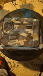 Camo Schoudertas Michael kors, Overige merken, 25 tot 40 cm, Ophalen of Verzenden, Zo goed als nieuw