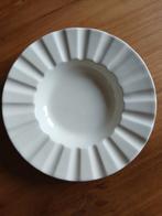 Wedgwood schaaltje Etruria Barlaston, Huis en Inrichting, Keuken | Servies, Ophalen of Verzenden, Wedgwood, Porselein, Schaal of Schalen