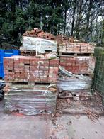 Oude metselstenen uitzoeken losse verkoop €0,50cent per stuk, Doe-het-zelf en Verbouw, Metselstenen, Ophalen, Zo goed als nieuw