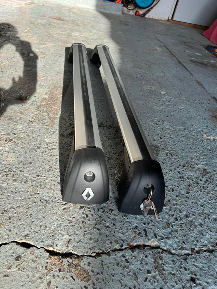 Originele Renault dakdragers set voor Megane IV (vanaf 2016), Auto diversen, Dakdragers, Zo goed als nieuw, Ophalen