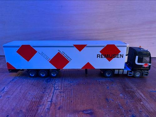 Mercedes Actros Remijsen Breda Gilze Oosterhout, Hobby en Vrije tijd, Modelauto's | 1:50, Zo goed als nieuw, Bus of Vrachtwagen