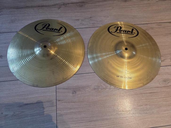 Prima set bekkens o.a. Paiste  4"HH - 18" Crash - 20" Ride, Muziek en Instrumenten, Instrumenten | Toebehoren, Gebruikt, Drums of Percussie