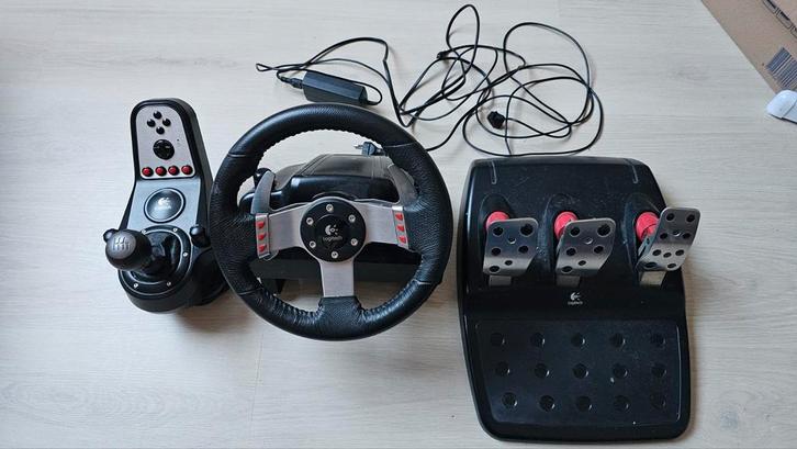Logitech G27 Racestuur met Pedalen en Shifter, Spelcomputers en Games, Spelcomputers | Overige, Gebruikt, Ophalen of Verzenden