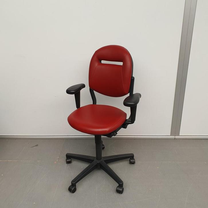 Ahrend 220 bureaustoel - rode skai, Huis en Inrichting, Bureaustoelen, Gebruikt