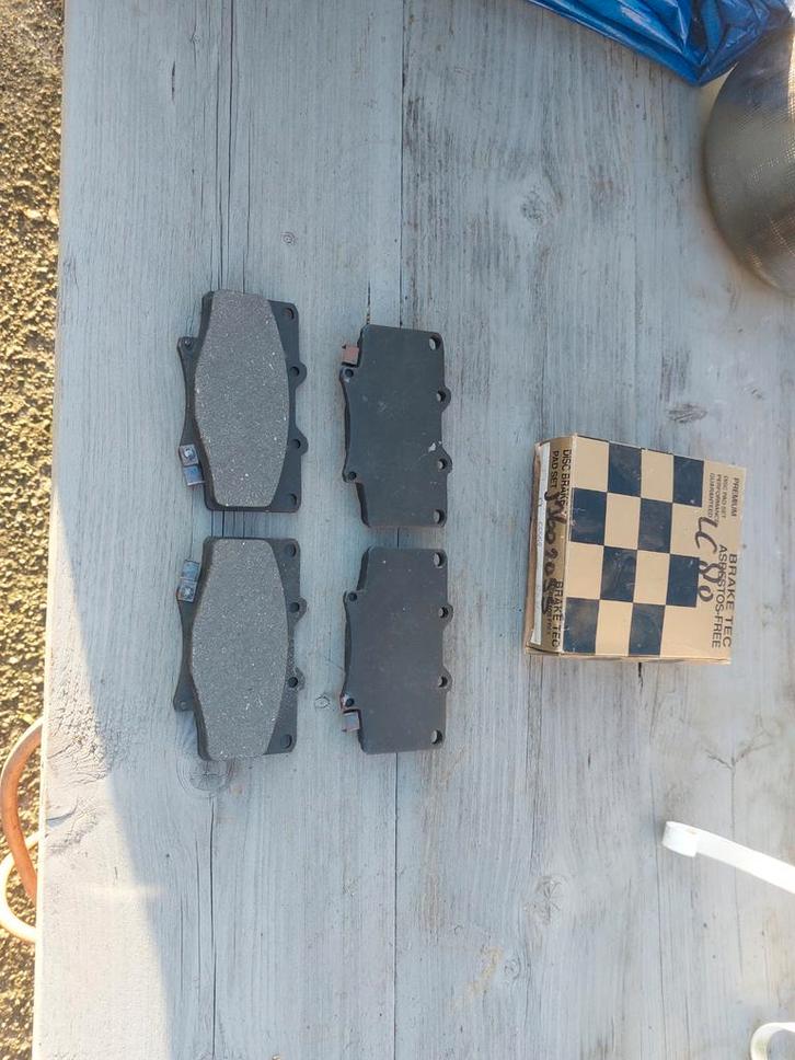 REMBLOKKEN TOYOTA LANDCRUISER FJ80 HDJ80 FZJ80, Auto diversen, Overige Auto diversen, Ophalen of Verzenden