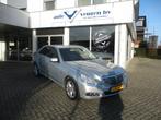 Mercedes-Benz E-Klasse 1.8 E200 CGI Sedan AUT 2009 Grijs, Auto's, Euro 5, Zwart, 4 cilinders, Met garantie (alle)