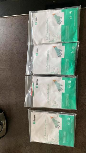 Aantrekhulp Handschoenen voor steunkousen. beschikbaar voor biedingen