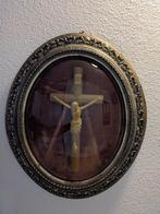 Kruisbeeld achter bol glas, Antiek en Kunst, Antiek | Religie, Ophalen