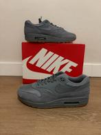 Nike air Max 1 Grey Gum Sole Maat 45 Nieuw in doos, Overige kleuren, Nieuw, Ophalen of Verzenden, Sneakers of Gympen