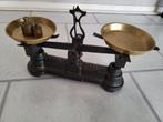 Antieke weegschaal met gewichtjes. Vintage., Ophalen, Analoog, Overige typen, 500 gram of grover