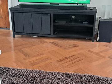 Zwart TV meubel afkomstig van Whoon beschikbaar voor biedingen