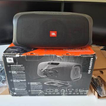 JBL BassPro Go  2 in 1 Subwoofer - Auto Subwoofer  beschikbaar voor biedingen