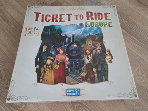 Ticket to ride 15 years edition, Hobby en Vrije tijd, Gezelschapsspellen | Bordspellen, Nieuw, Vijf spelers of meer, Ophalen of Verzenden