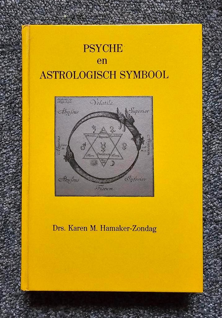 Hamaker-Zondag - Psyche en astrologisch symbool - 1982, Boeken, Esoterie en Spiritualiteit, Ophalen of Verzenden