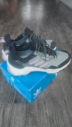 Adidas Terrex wandelschoenen - Maat 39.5, Kleding | Dames, Schoenen, Adidas, Zo goed als nieuw, Grijs, Wandelschoenen
