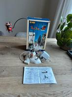 Lemax arreslee met kerstman, Diversen, Kerst, Ophalen of Verzenden, Gebruikt