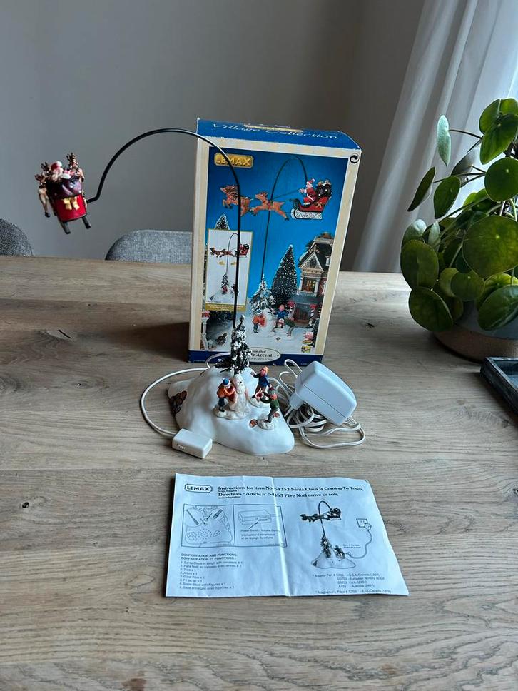 Lemax arreslee met kerstman, Diversen, Kerst, Gebruikt, Ophalen of Verzenden