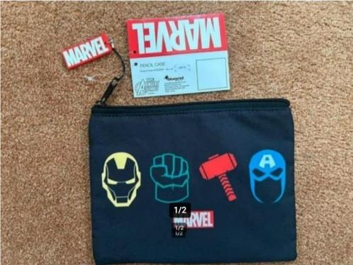 Marvel Etui (16 bij 20 cm) Grijs/zwart (NIEUW), Diversen, Schoolbenodigdheden, Nieuw, Ophalen of Verzenden