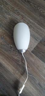 Mooie witte lamp, Huis en Inrichting, Lampen | Tafellampen, Ophalen, Zo goed als nieuw, Glas, Modern