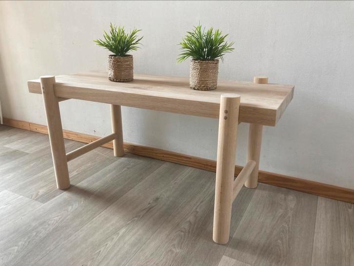 Nieuw gemaakte eikenhouten tafel - beuken poten, Huis en Inrichting, Tafels | Salontafels, Nieuw, Minder dan 50 cm, Minder dan 50 cm