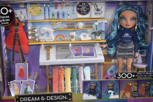 Rainbow High Dream & Design Fashion Studio Speelset *NIB*, Kinderen en Baby's, Speelgoed | Poppen, Nieuw, Overige typen, Ophalen