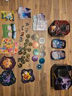 Pokemon tins met veel bijhoren, Ophalen of Verzenden, Zo goed als nieuw