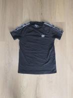 T-shirt zwart witte print en bies | 152 | Cruyff, Gebruikt, Ophalen of Verzenden, Shirt of Longsleeve, Jongen