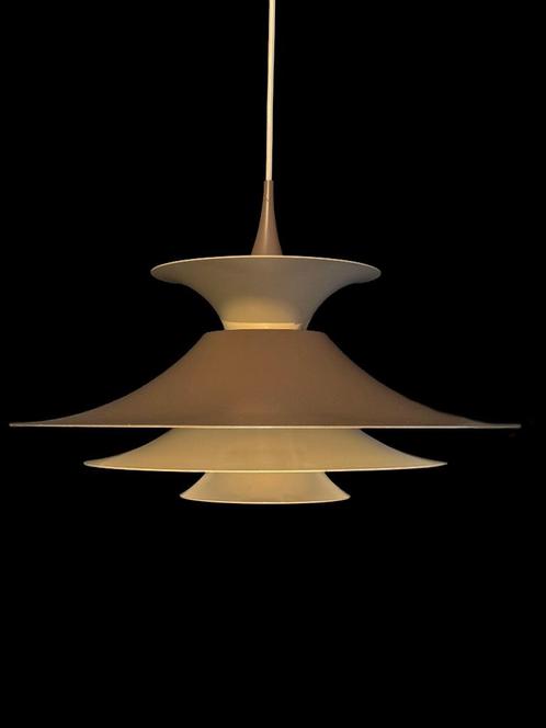 Fog og Mørup Radius hanglamp ontworpen door Erik Balslev, Huis en Inrichting, Lampen | Hanglampen, Zo goed als nieuw, Minder dan 50 cm