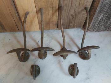 6 decoratieve oude koperen kapstok haken beschikbaar voor biedingen
